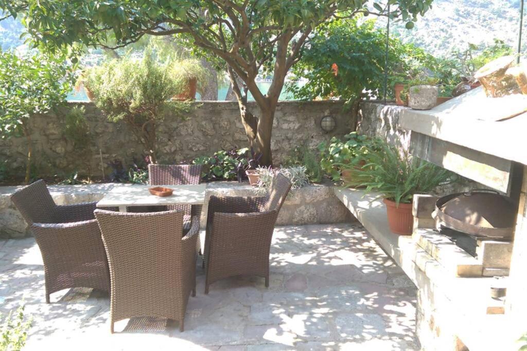 Garden Apartment- Near Sea 2 Доброта Екстер'єр фото